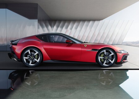 Ferrari 12cilindri 2025 1600 02