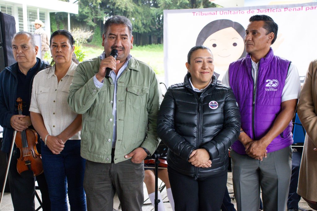 La imagen actual no tiene texto alternativo. El nombre del archivo es: PHOTO-2025-10-01-18-31-50.jpg