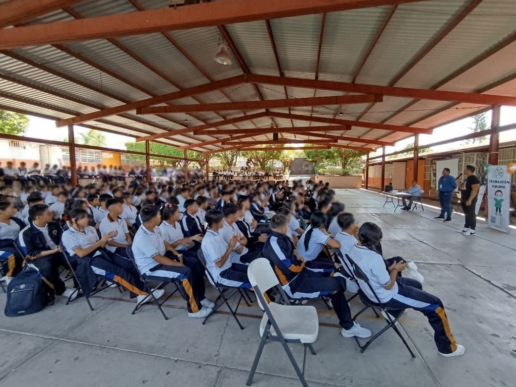 La imagen actual no tiene texto alternativo. El nombre del archivo es: PHOTO-2026-04-22-10-48-02.jpg